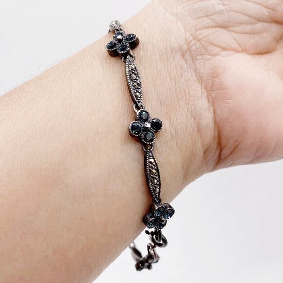 Vntg Sterling Silver With Blue Crystal and Marcasite Flowers Bracelet - Picture 1 of 5